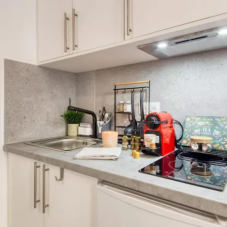 Apartman Le Petit Nid Cocooning - Chaleureux Et Elegant Aubervilliers